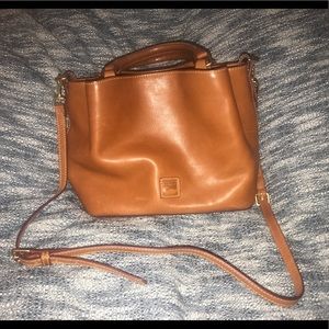 Dooney & Bourke bucket crossbody purse